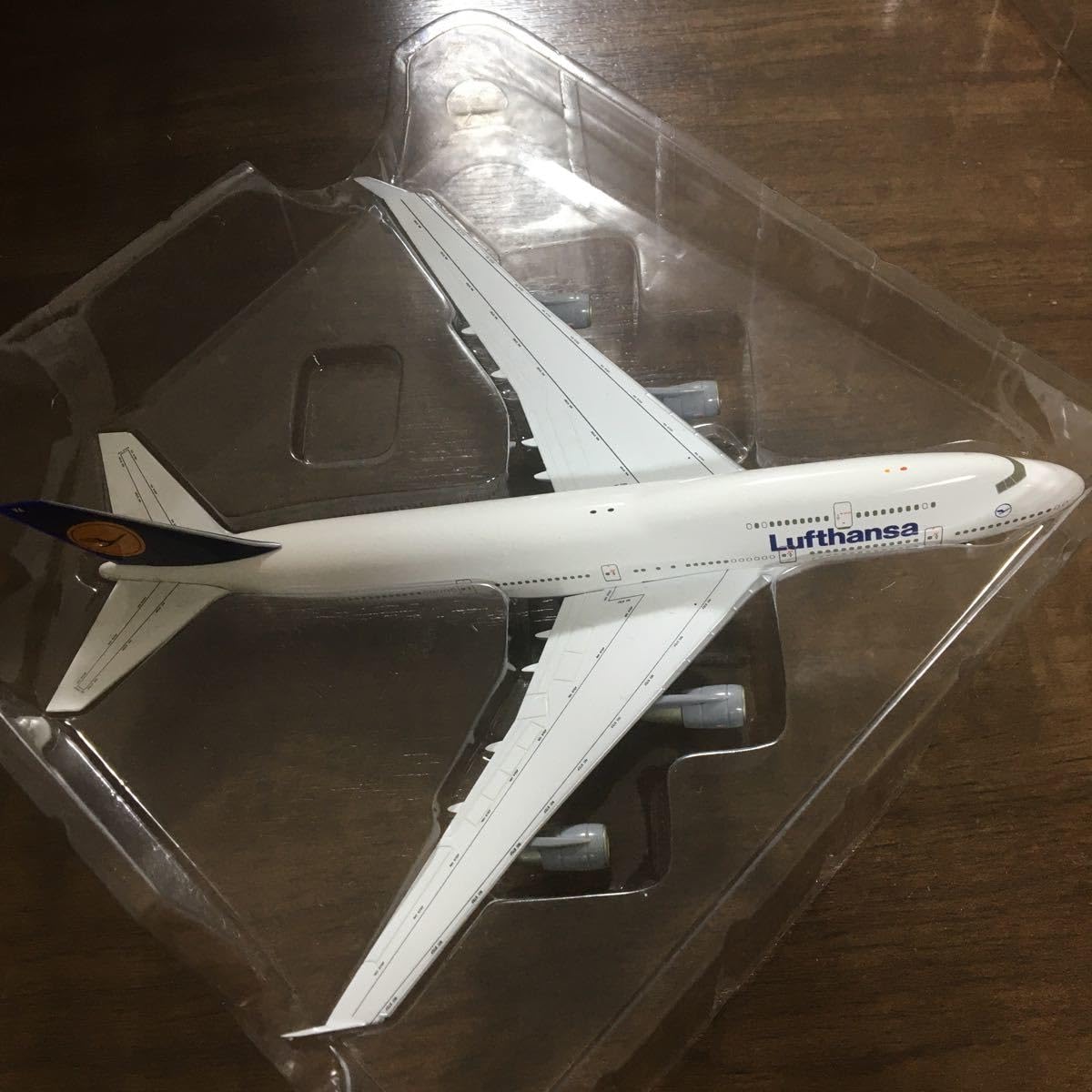 Amazon.co.jp: herpa ヘルパ 560139 ルフトハンザ航空 Boeing 747-400
